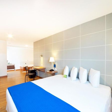 Hotel LP Equipetrol à Santa Cruz de La Sierra Extérieur photo