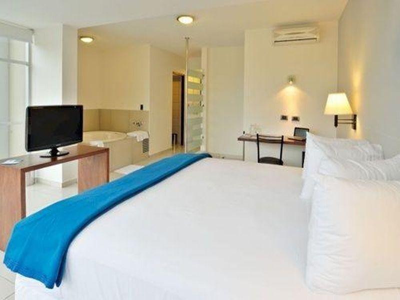 Hotel LP Equipetrol à Santa Cruz de La Sierra Extérieur photo