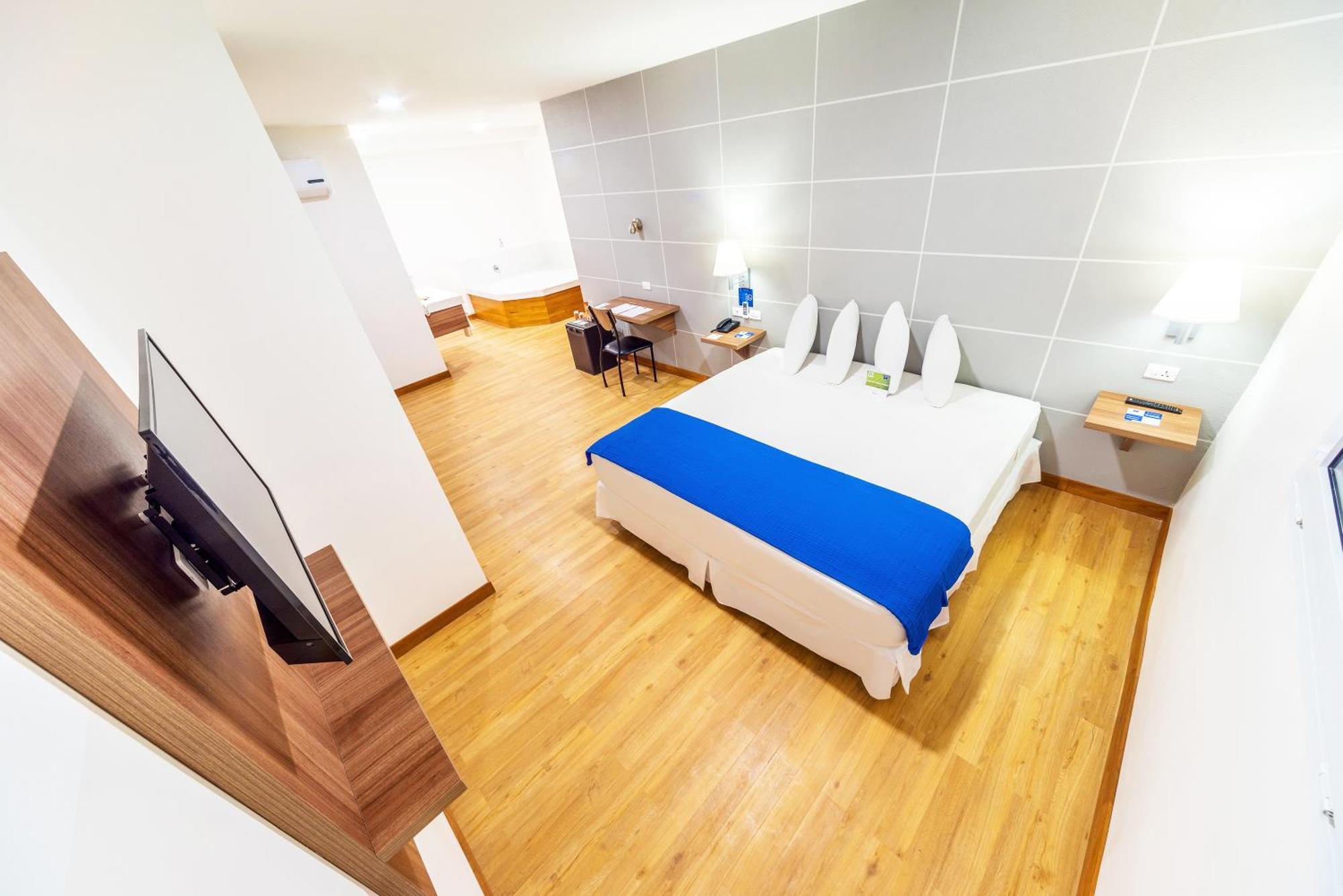 Hotel LP Equipetrol à Santa Cruz de La Sierra Extérieur photo